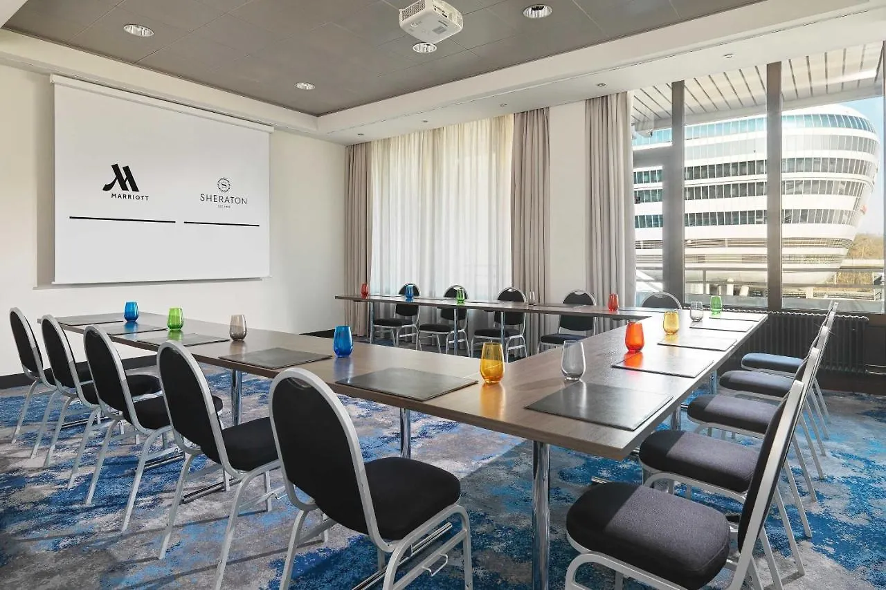 Sheraton Frankfurt Airport Hotel & Conference Center Frankfurt am Main 4*,