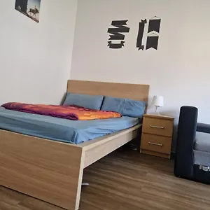  Privatunterkunft Abbey Homestay