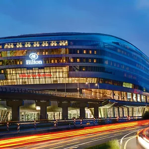 Hilton Garden Frankfurt Airport פרנקפורט